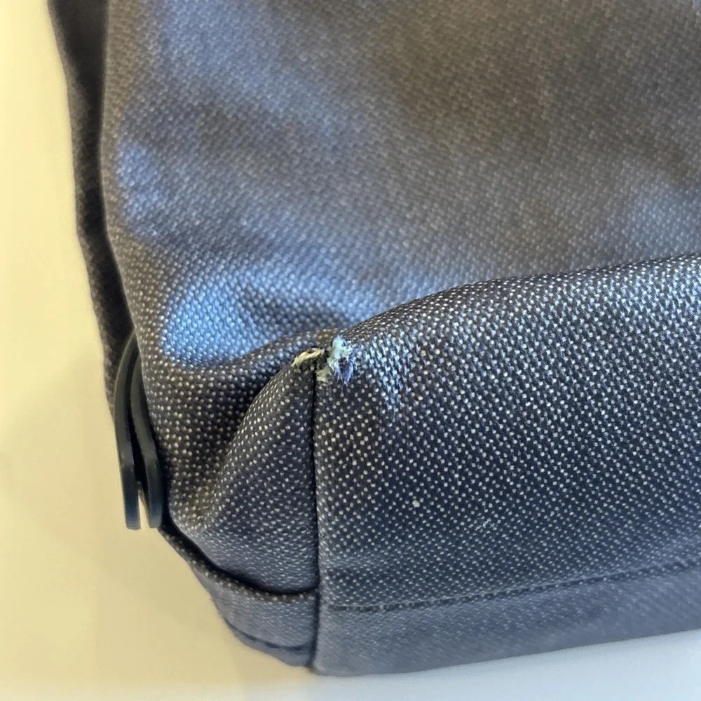 Skagen Eric Messenger Bag Heathered Navy Nylon‎ Leather Trim Large Zippers